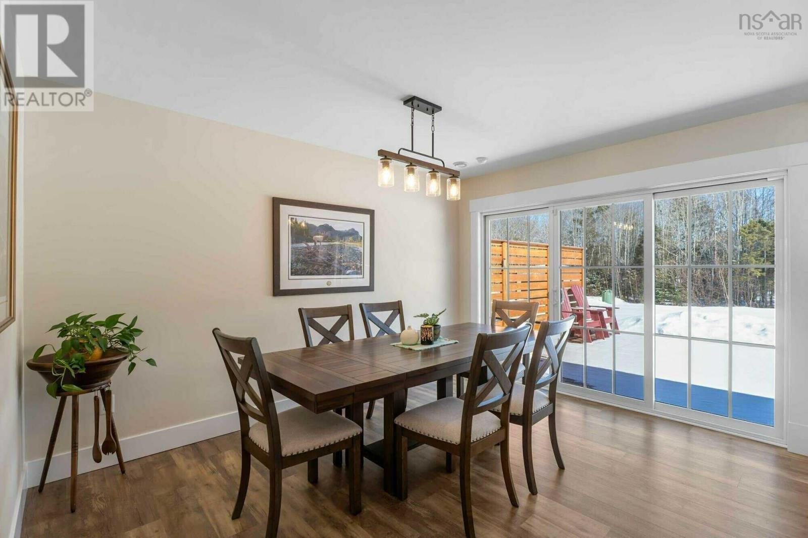 Property 8 of 21 of 472 Alexander MacKenzie Road