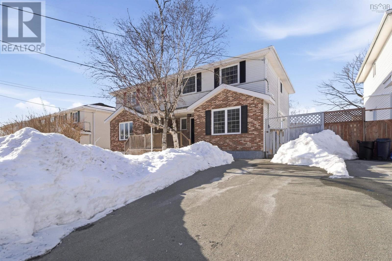 Property photo of 40 Sugar Maple Drive