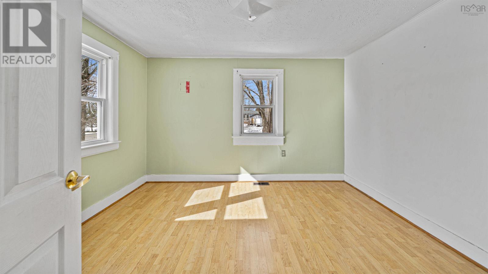 Property 28 of 42 of 10101 Highway 221