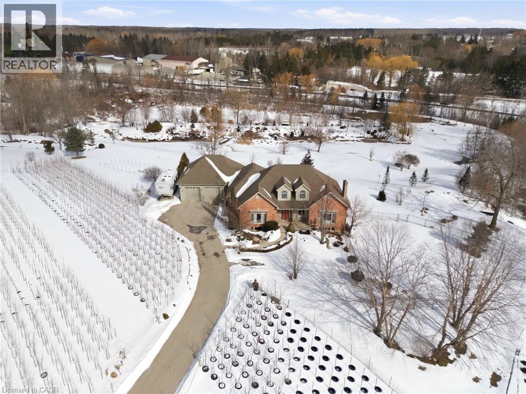 383 PARKSIDE Drive,Hamilton,,