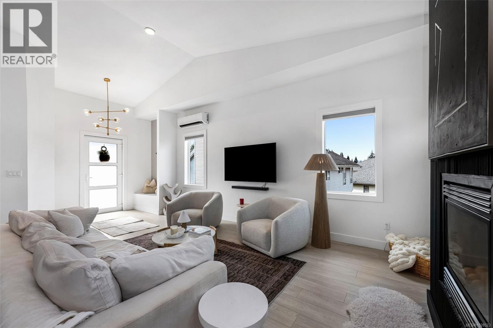 1405 MALAHAT DR - 20