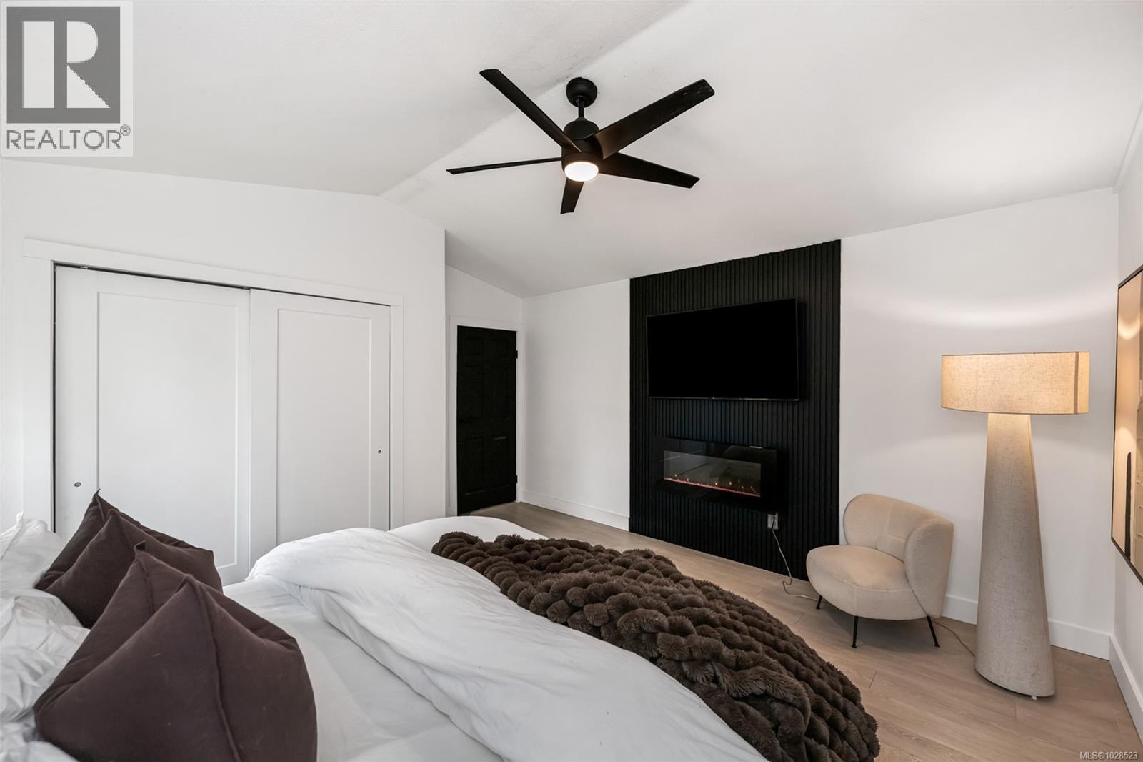 1405 MALAHAT DR - 22