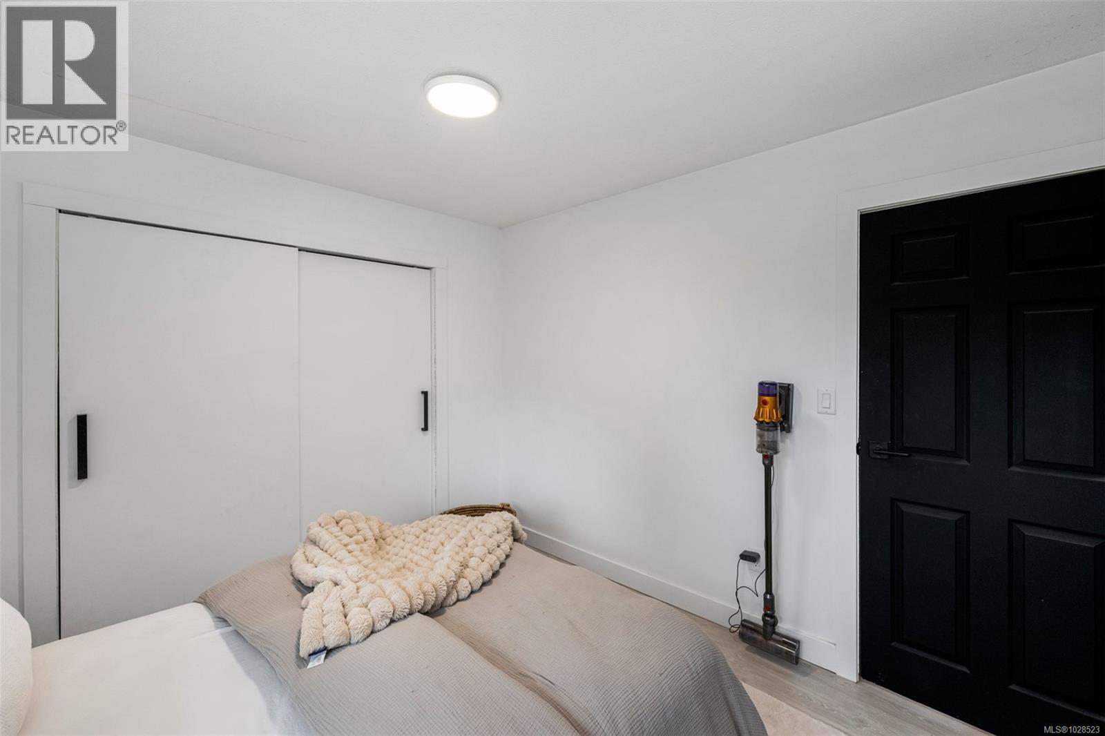 1405 MALAHAT DR - 29