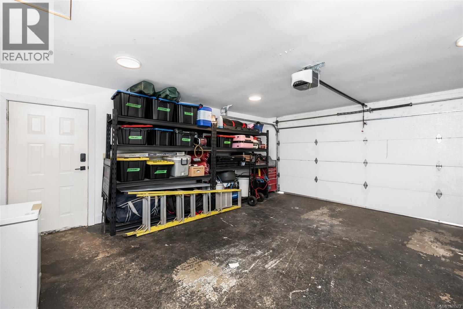 1405 MALAHAT DR - 35