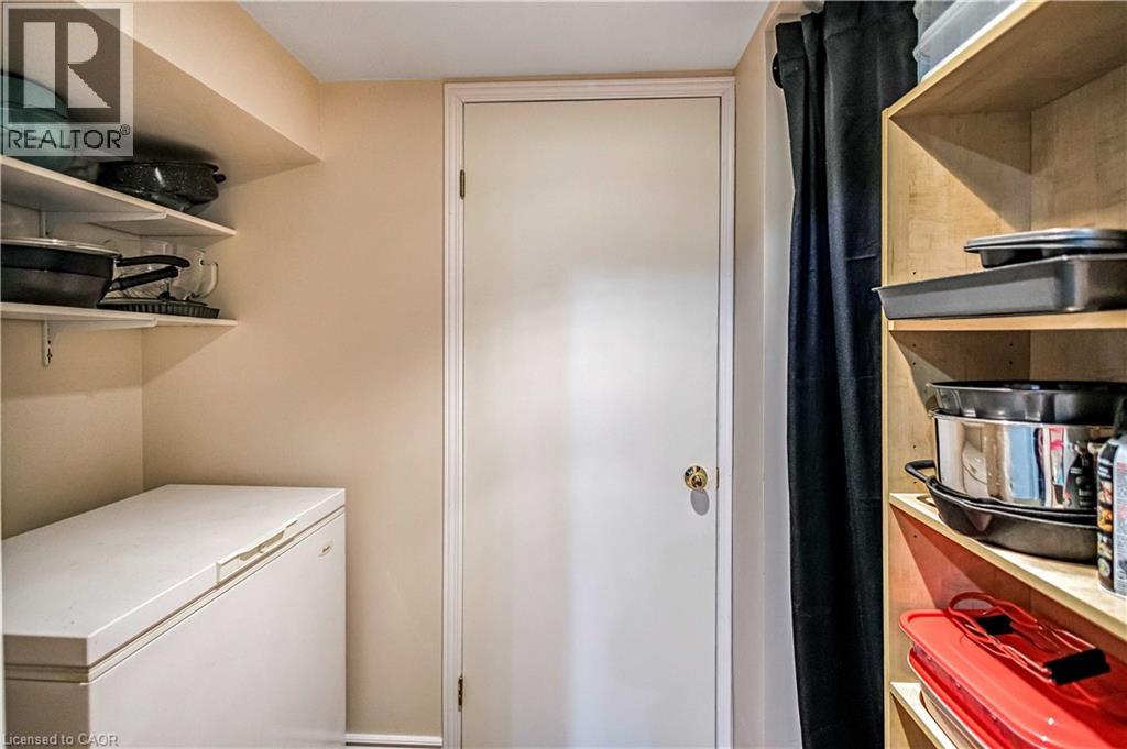 61 KENDRICK COURT - 35