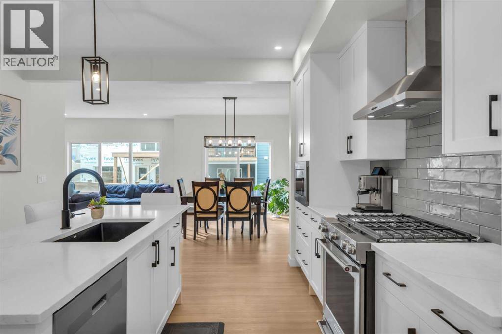 Single Family House for Sale in  Versant View SW Alpine Park Calgary 