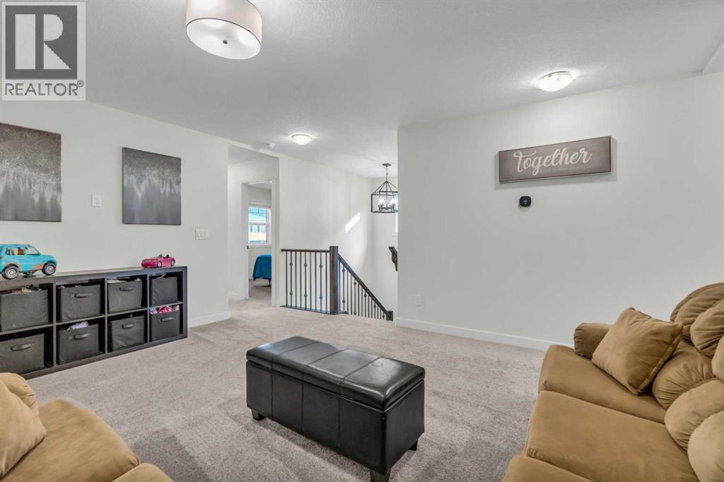 Single Family House for Sale in  Versant View SW Alpine Park Calgary 