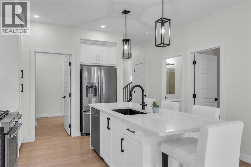 Single Family House for Sale in  Versant View SW Alpine Park Calgary 