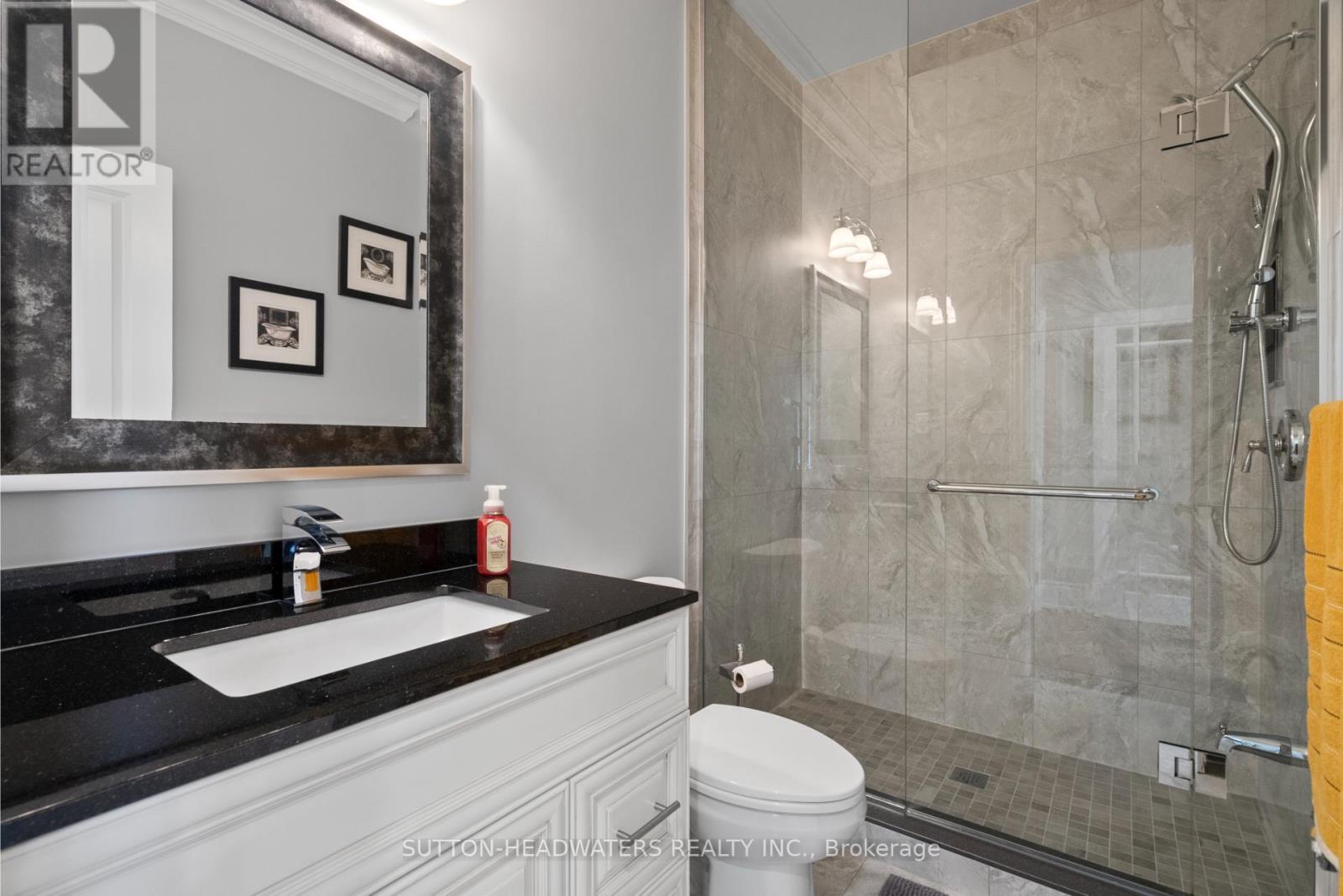 63 BROOKHAVEN CRESCENT - 14