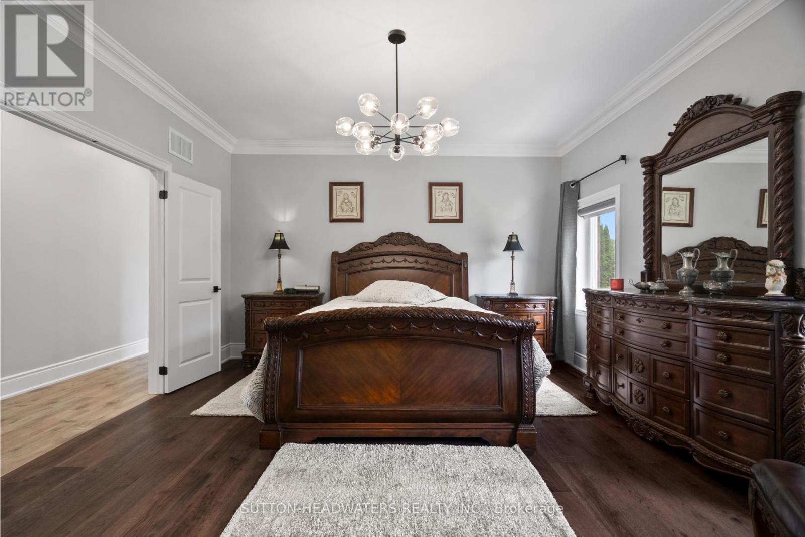 63 BROOKHAVEN CRESCENT - 17