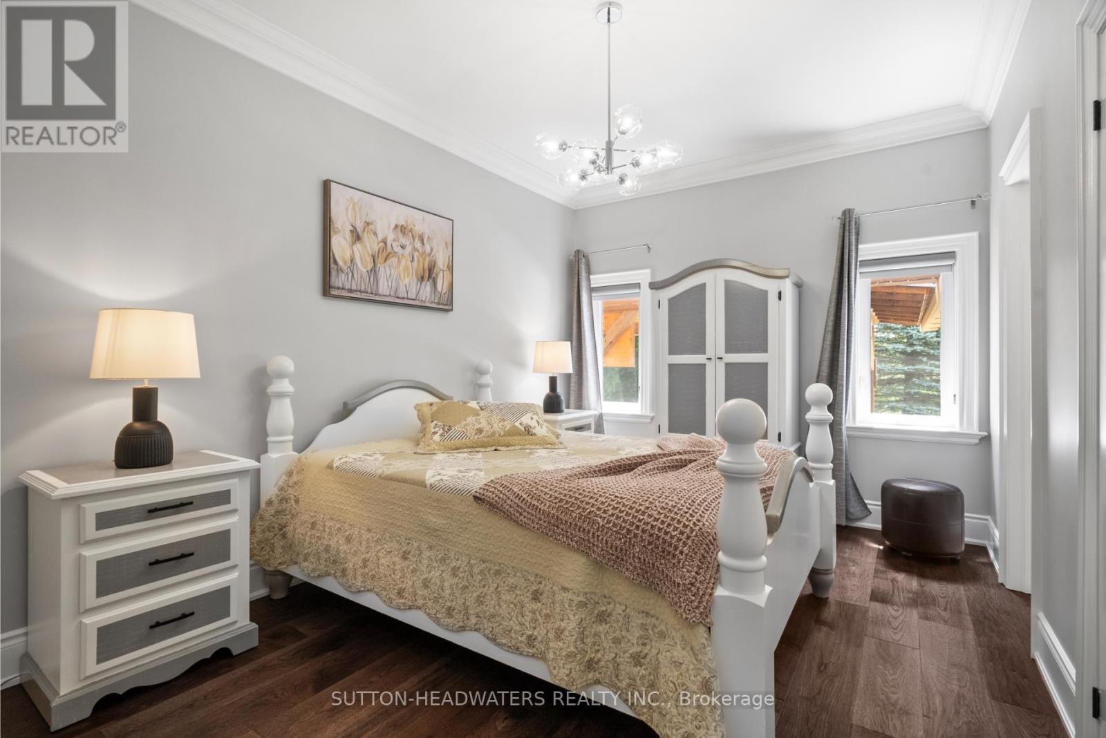 63 BROOKHAVEN CRESCENT - 23