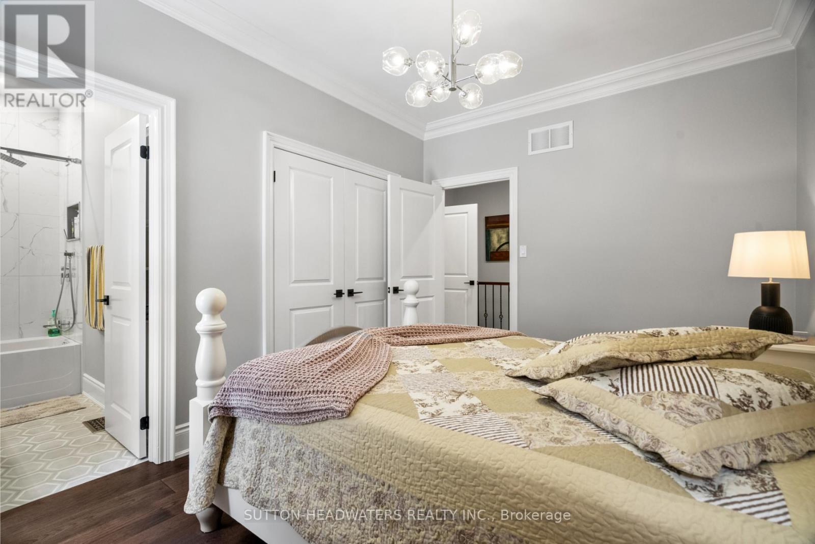 63 BROOKHAVEN CRESCENT - 24