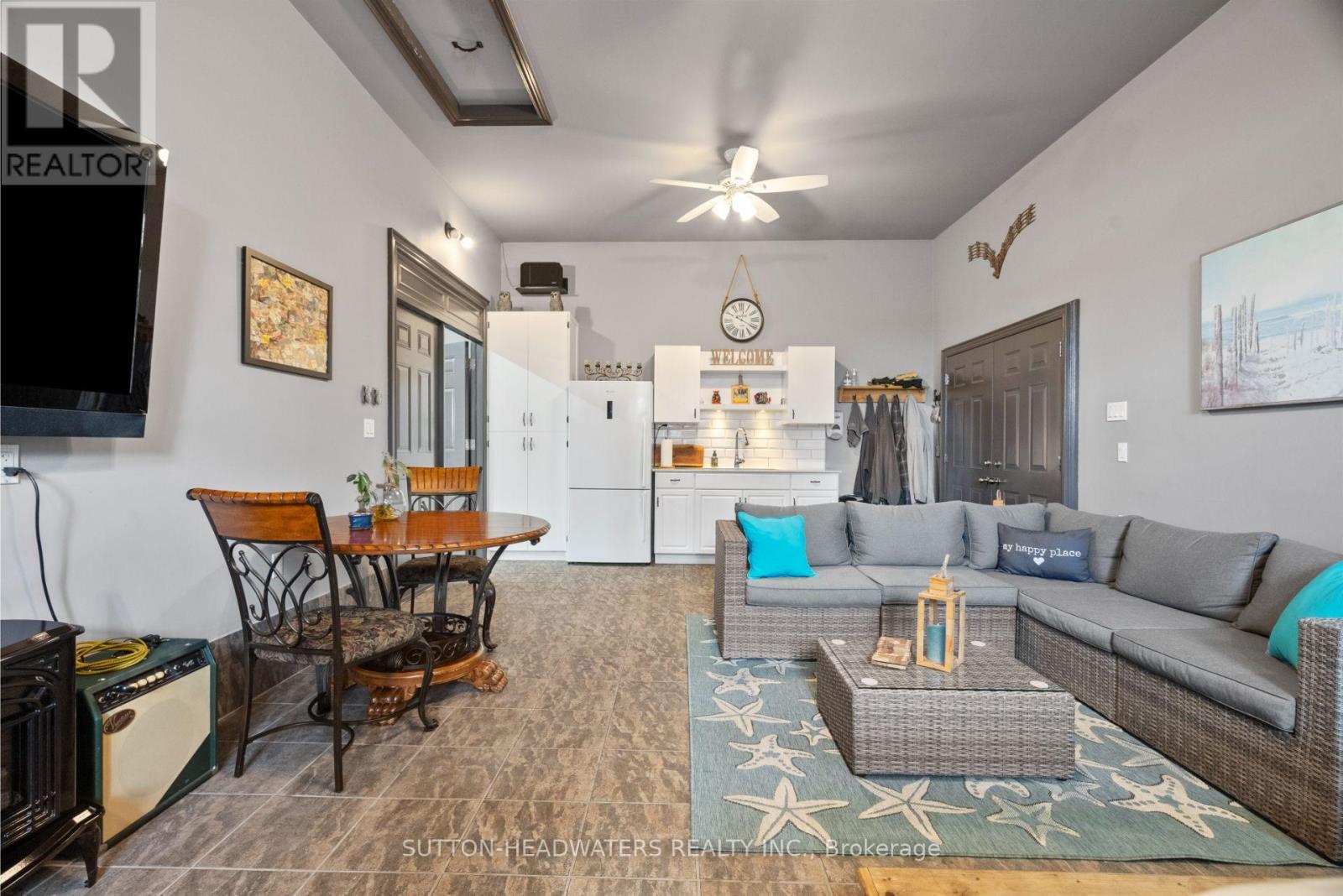 63 BROOKHAVEN CRESCENT - 31