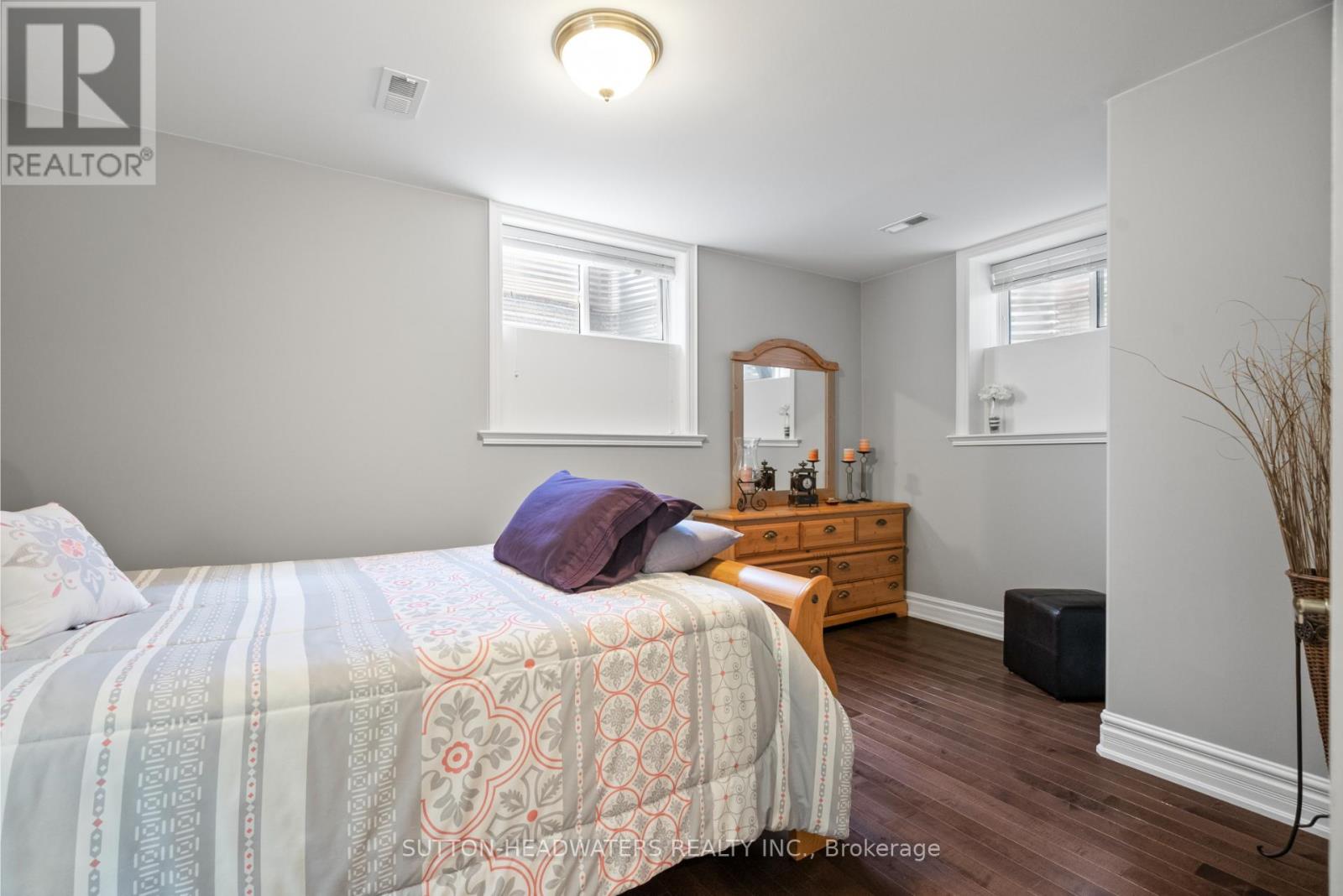 63 BROOKHAVEN CRESCENT - 39