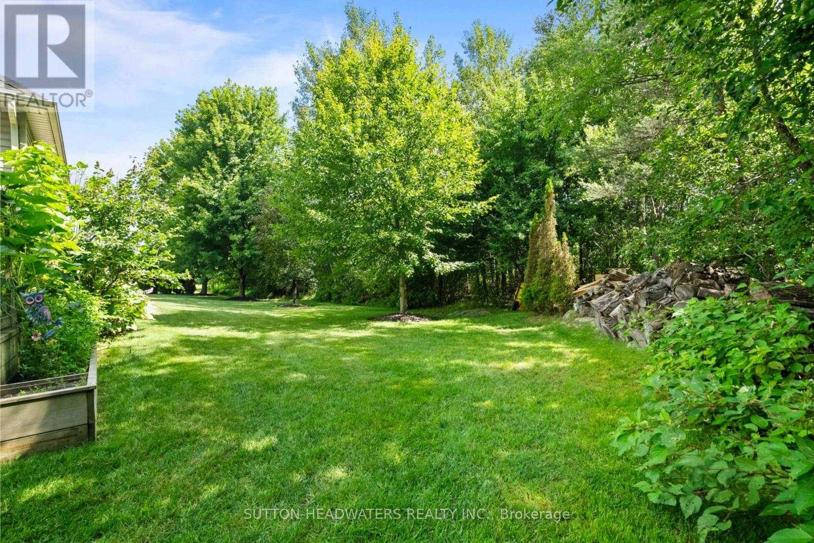 63 BROOKHAVEN CRESCENT - 50