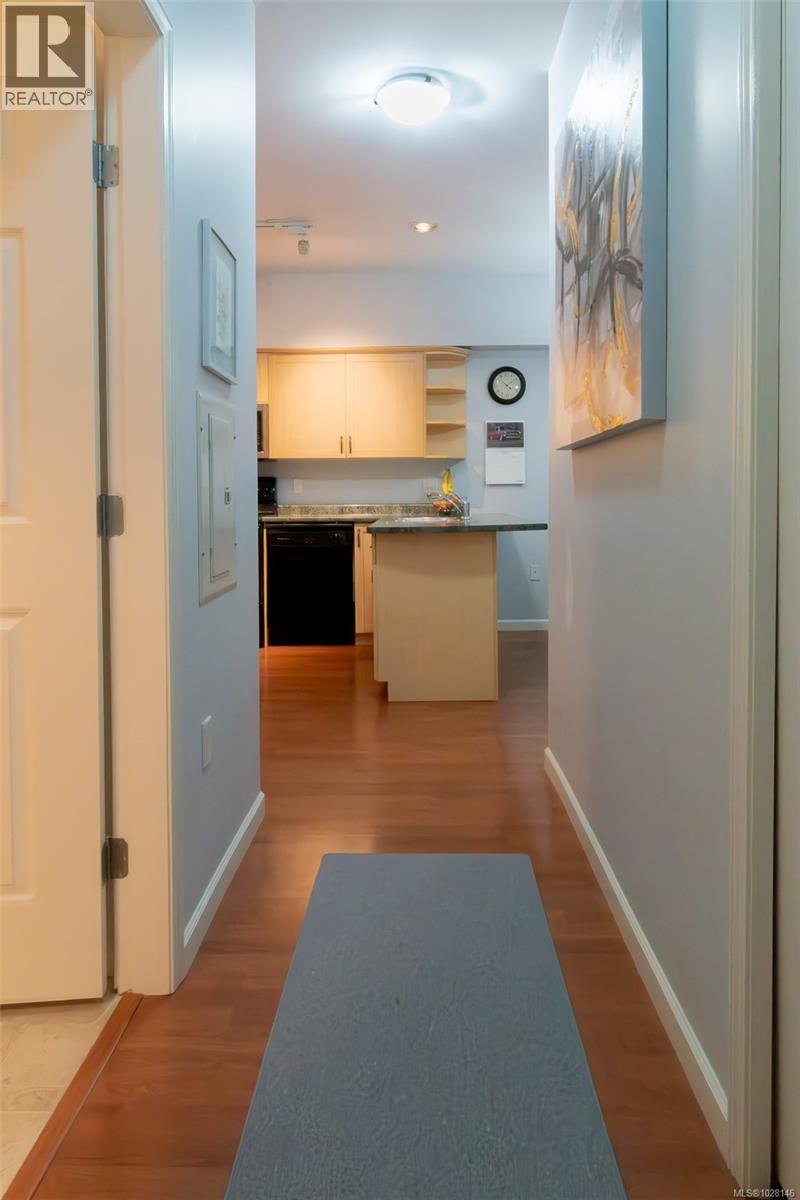 #207 360 GOLDSTREAM AVE - 17