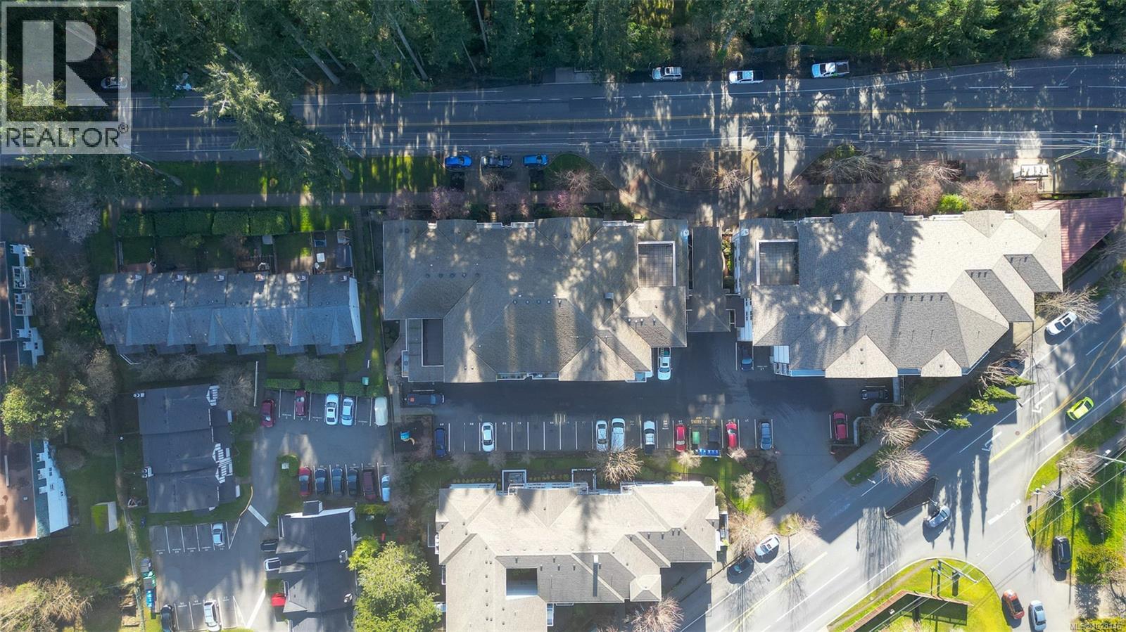 #207 360 GOLDSTREAM AVE - 23