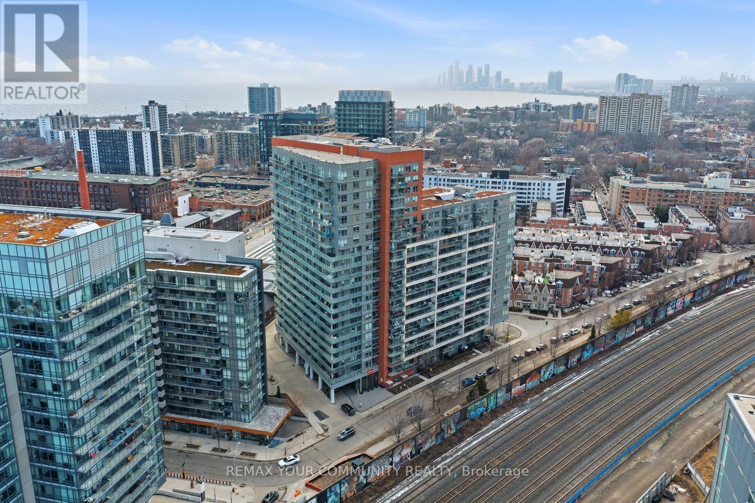 1526 - 38 JOE SHUSTER WAY