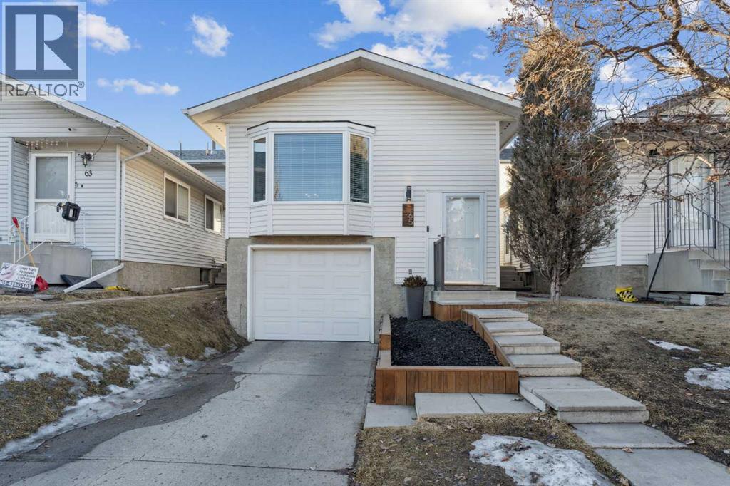 Single Family House Bi-level for Sale in  Tararidge Close NE Taradale Calgary 