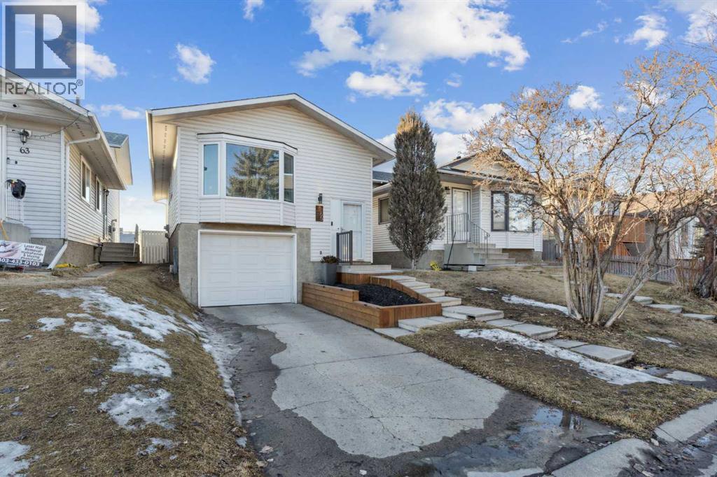 Single Family House Bi-level for Sale in  Tararidge Close NE Taradale Calgary 