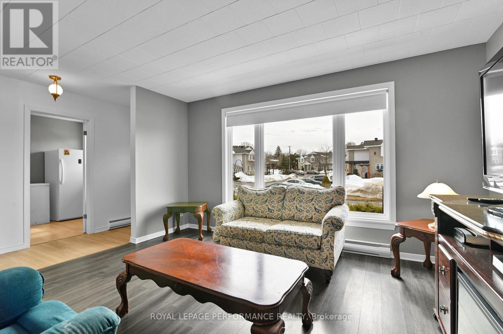 313 CECILE BOULEVARD W - 3