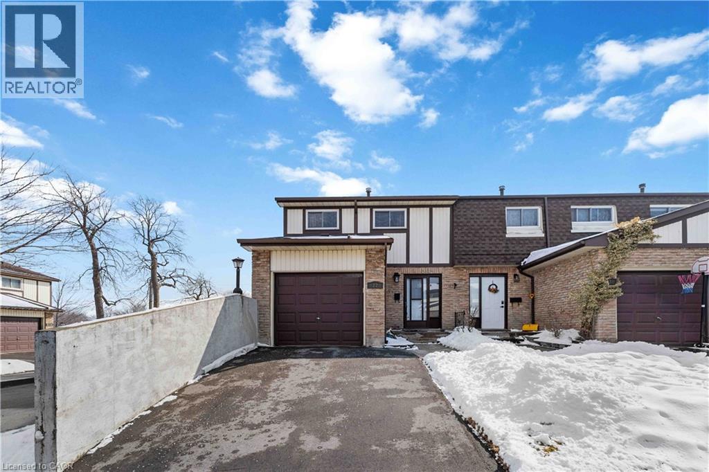 #22 300 REXFORD DRIVE - 2