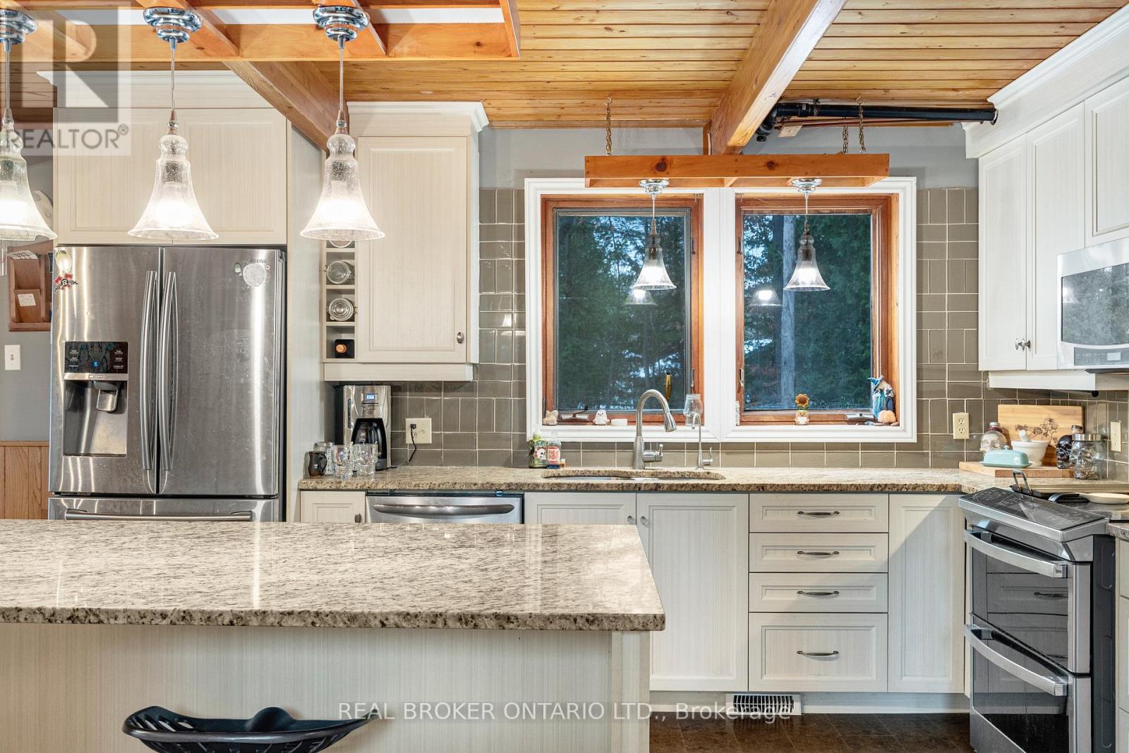 1 WOODLAND DRIVE - 19