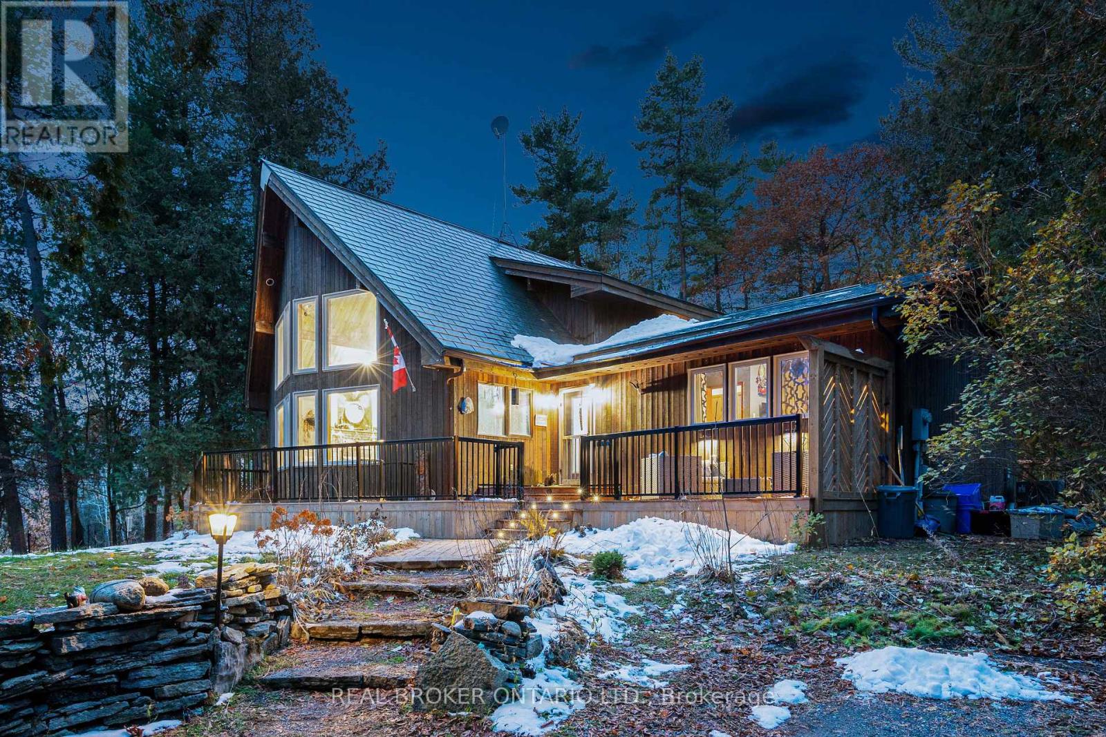 1 WOODLAND DRIVE - 3