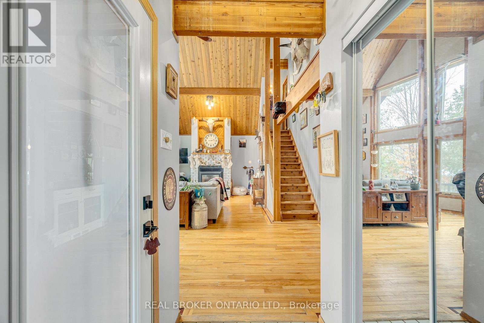 1 WOODLAND DRIVE - 5