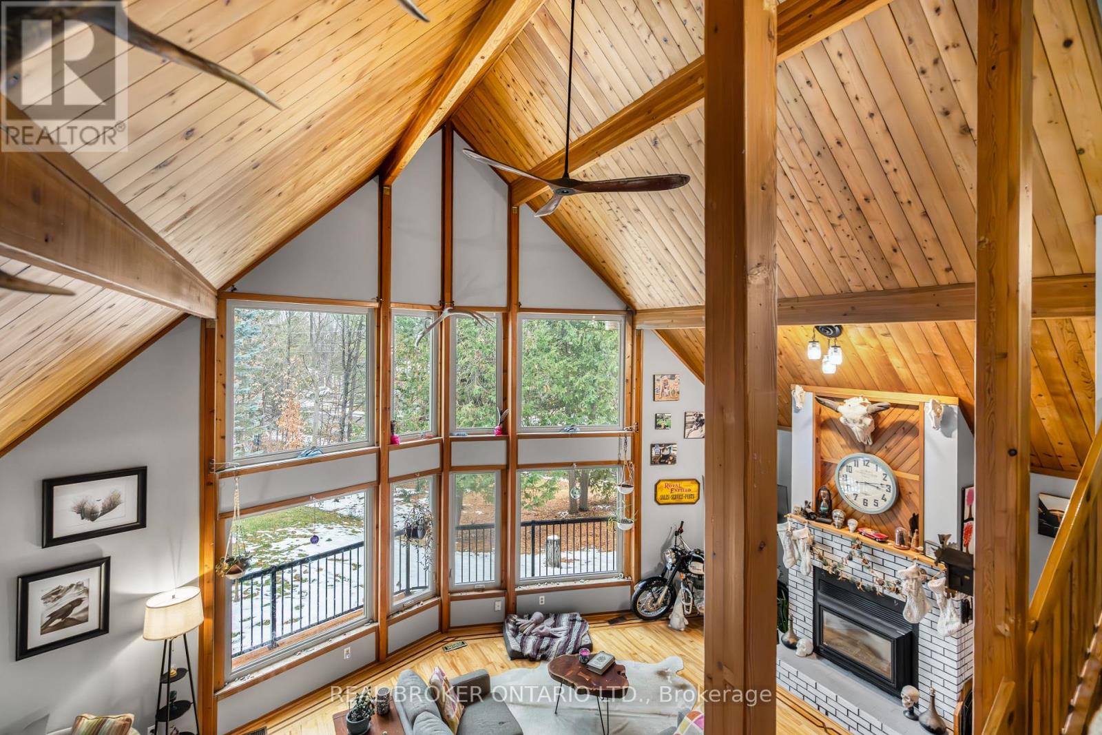 1 WOODLAND DRIVE - 7