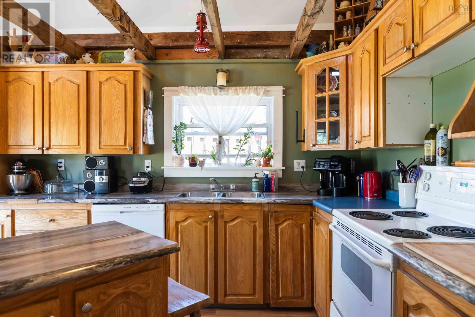 Property 15 of 43 of 113 Second Street