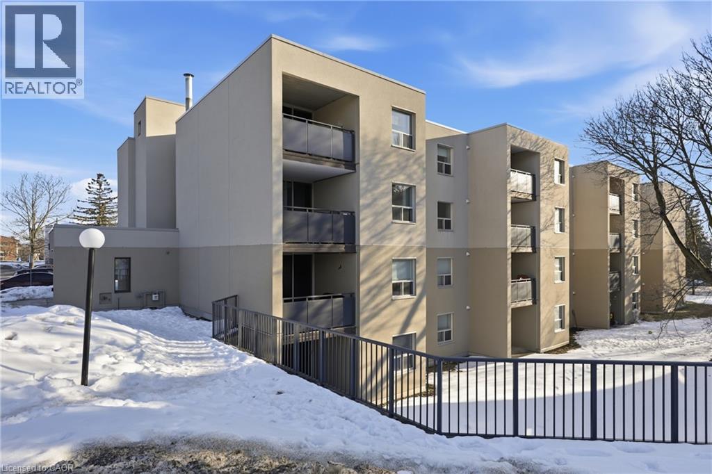 75 SILVERCREEK Parkway N Unit# 308, Guelph, Ontario, N1H7R9 — Photo 3