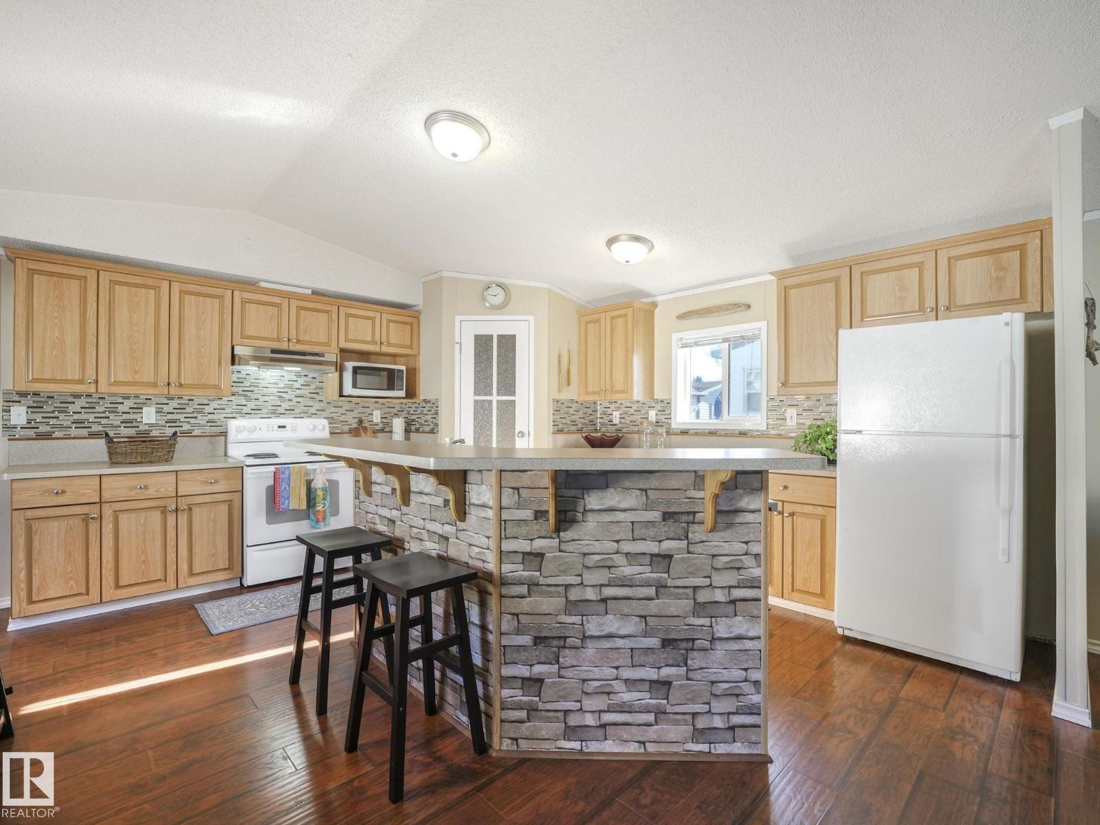 407 OAK WOOD CR NW - 21