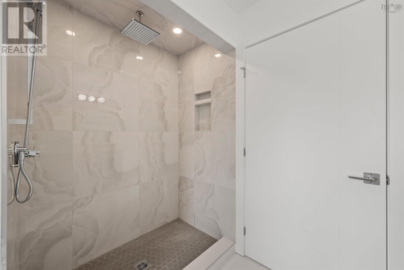 Property 20 of 39 of 11 Merion Court