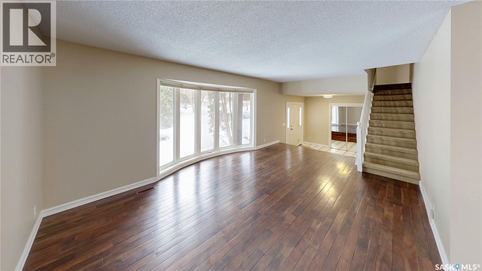 Single Family House 2 Level for Sale in  Lowry PLACE Regina 