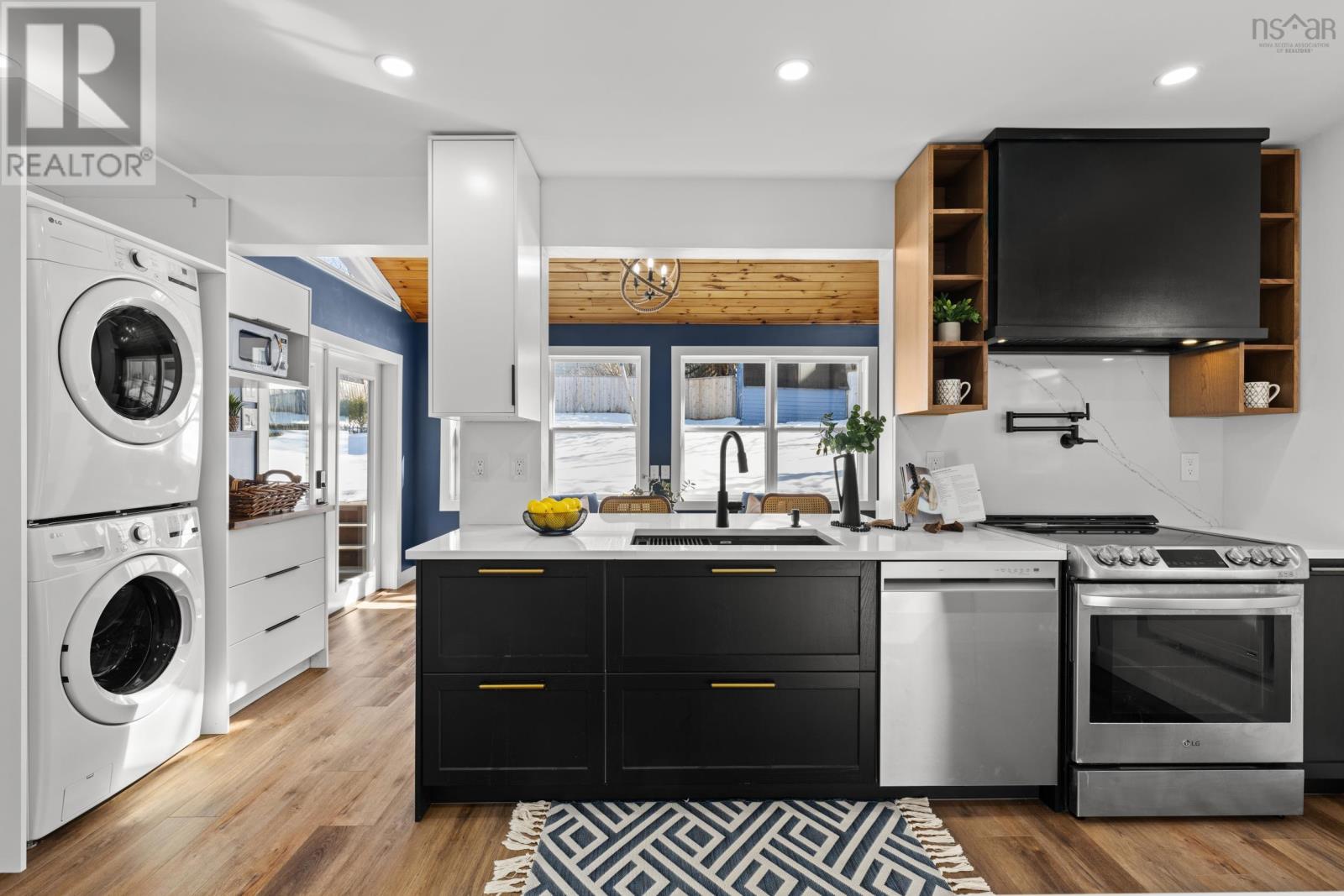 Property 16 of 49 of 18 Forest Hill Drive