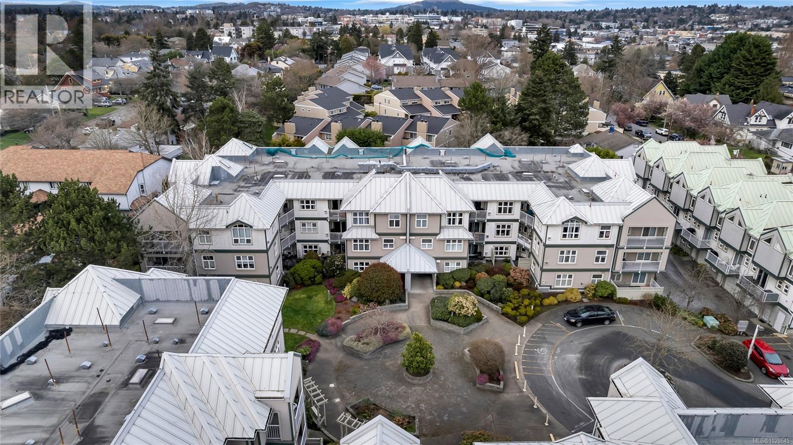 #111 3010 WASHINGTON AVE - Image 2