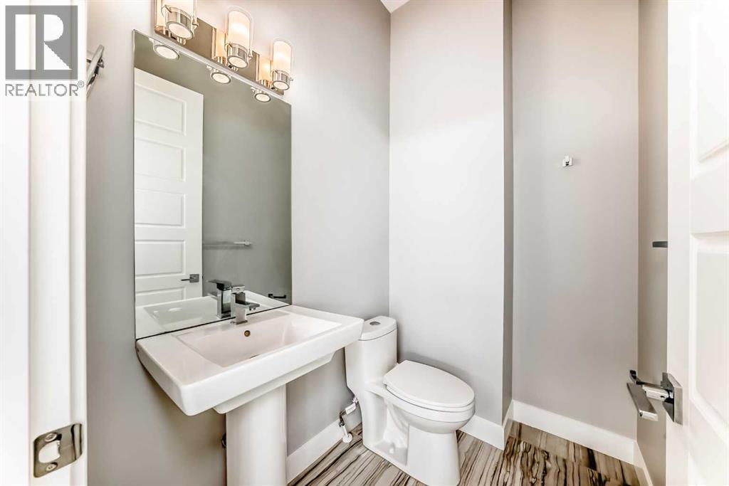 Single Family House for Sale in   Street NW Parkdale Calgary 