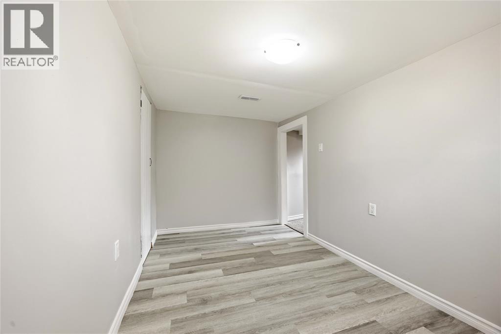 717 Oakdale AVENUE, Sarnia, Ontario, N7V2B1 — Photo 14