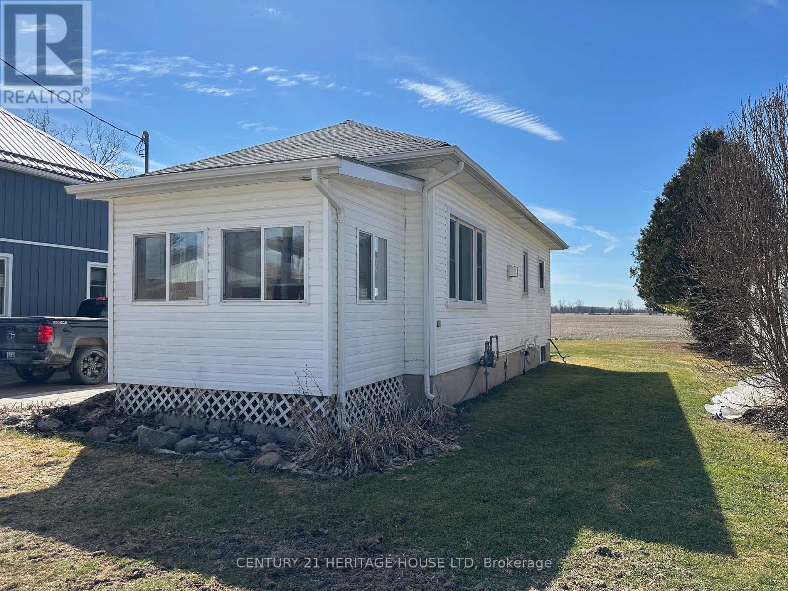 22703 THAMES ROAD - 2