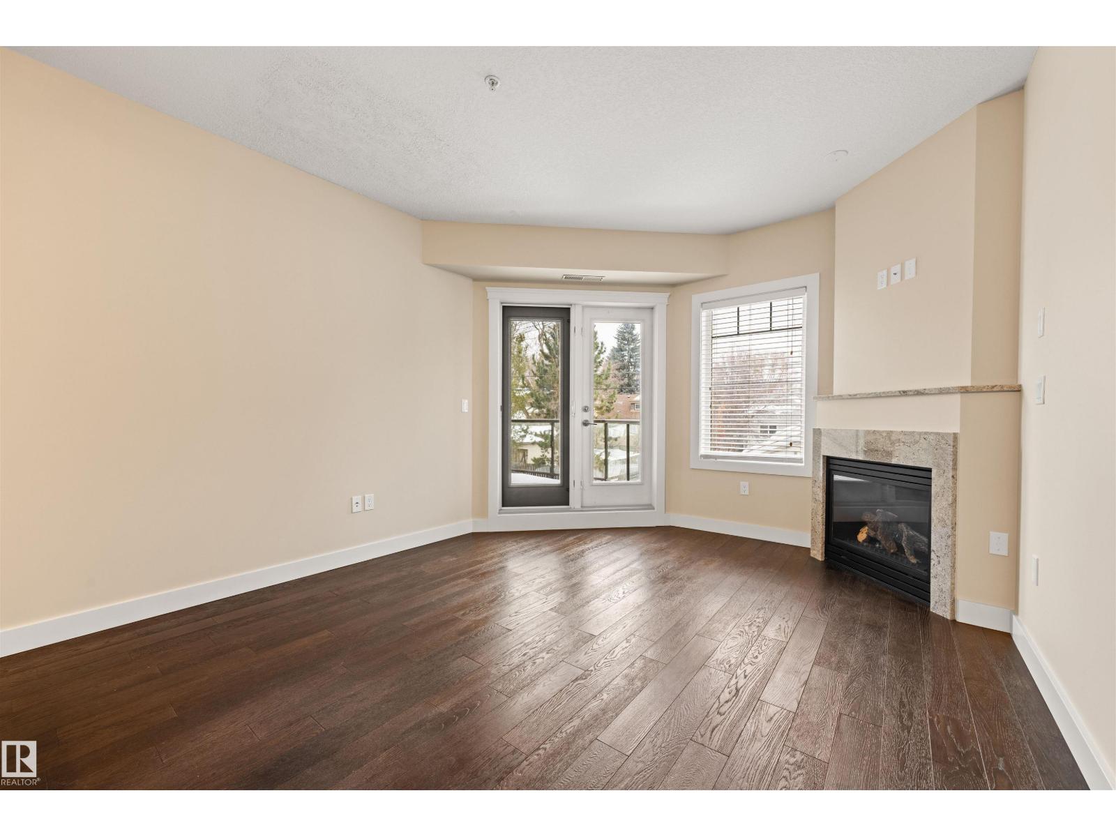 #29 11518 76 AV NW - 13