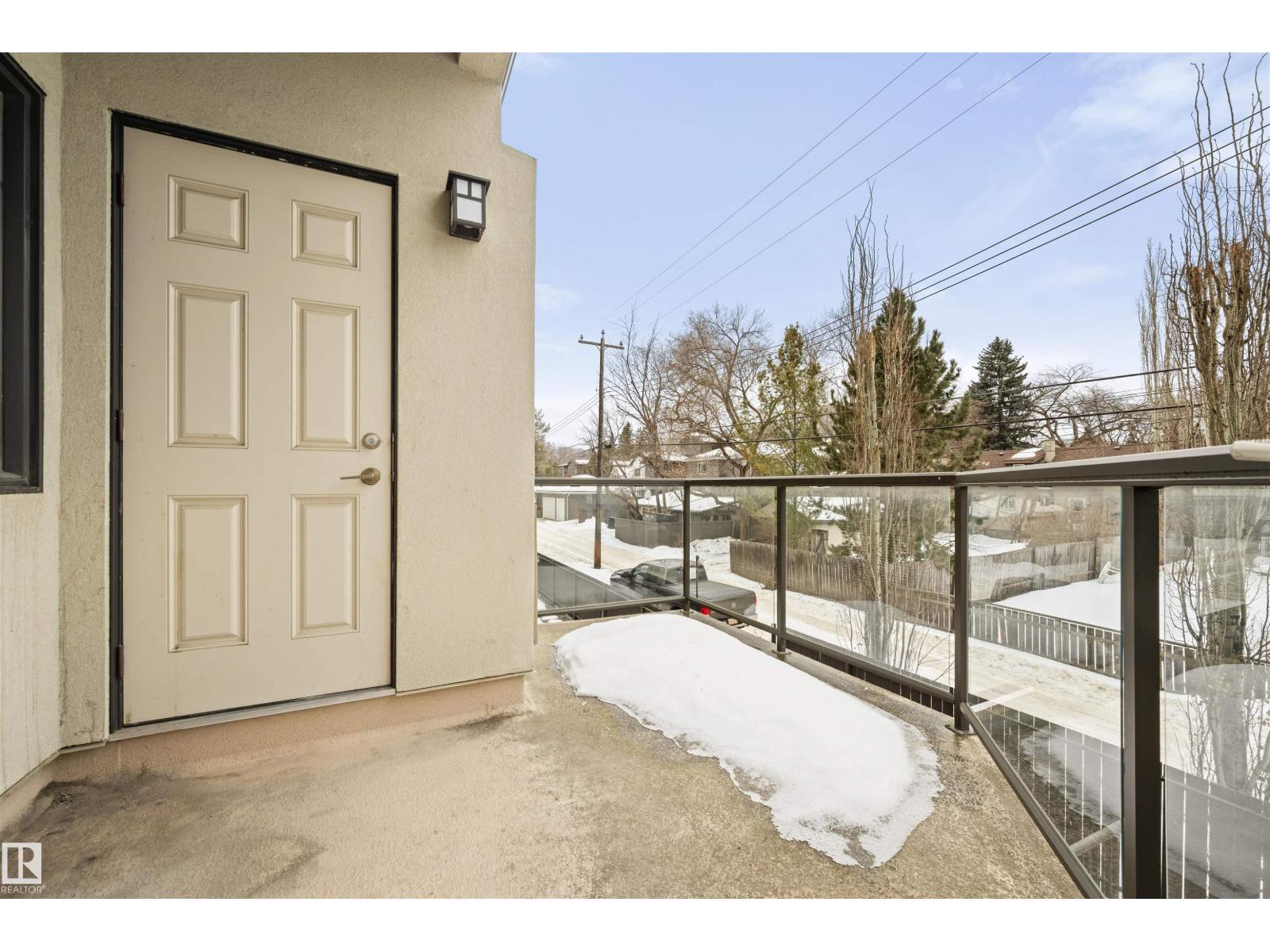 #29 11518 76 AV NW - 14