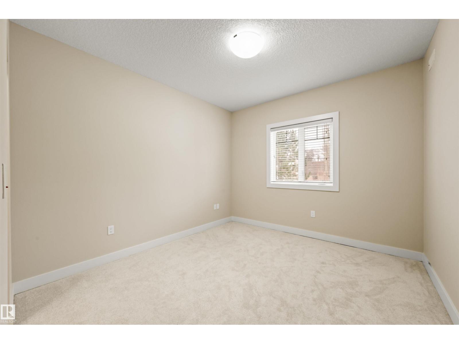 #29 11518 76 AV NW - 20
