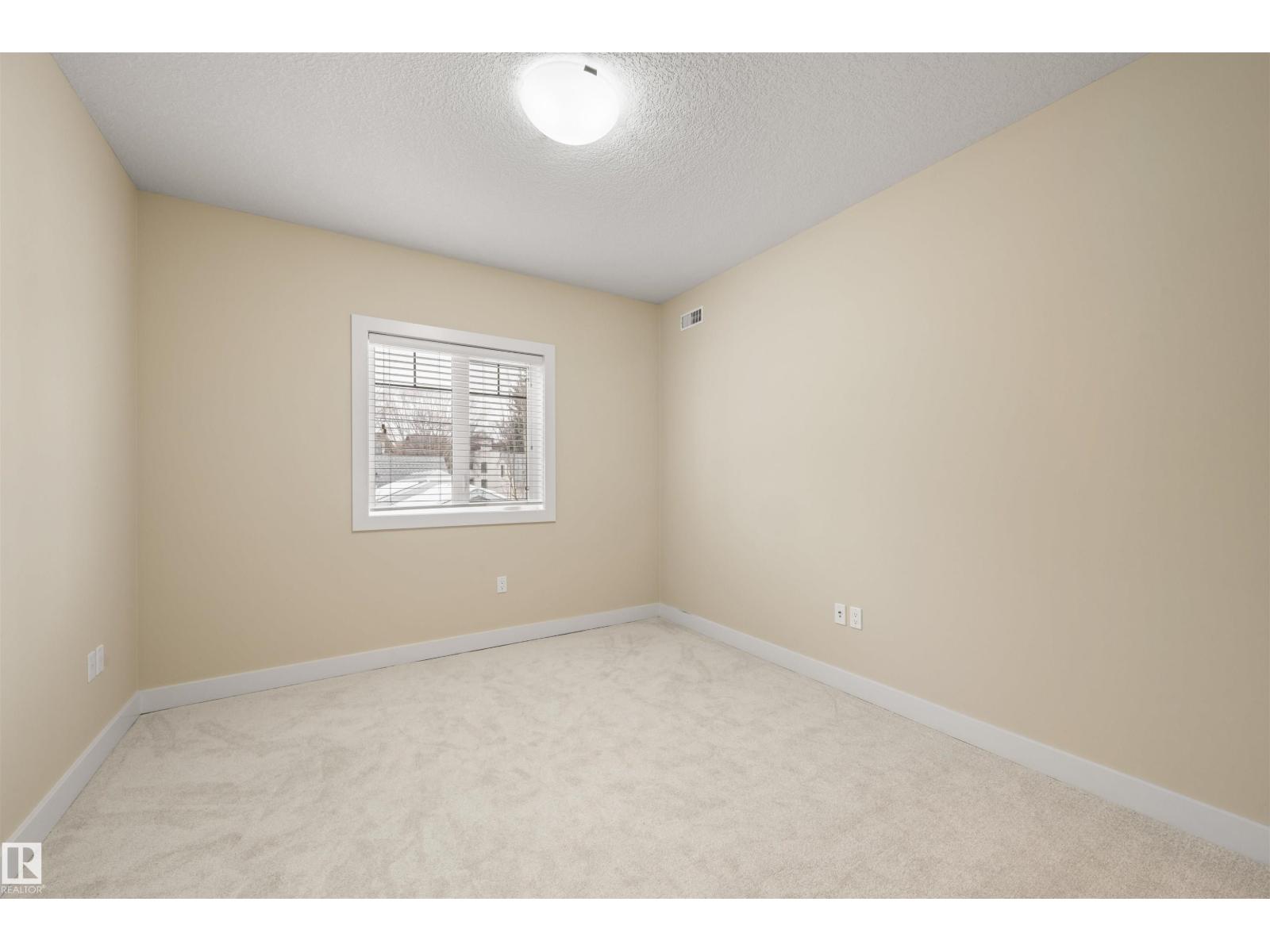#29 11518 76 AV NW - 21