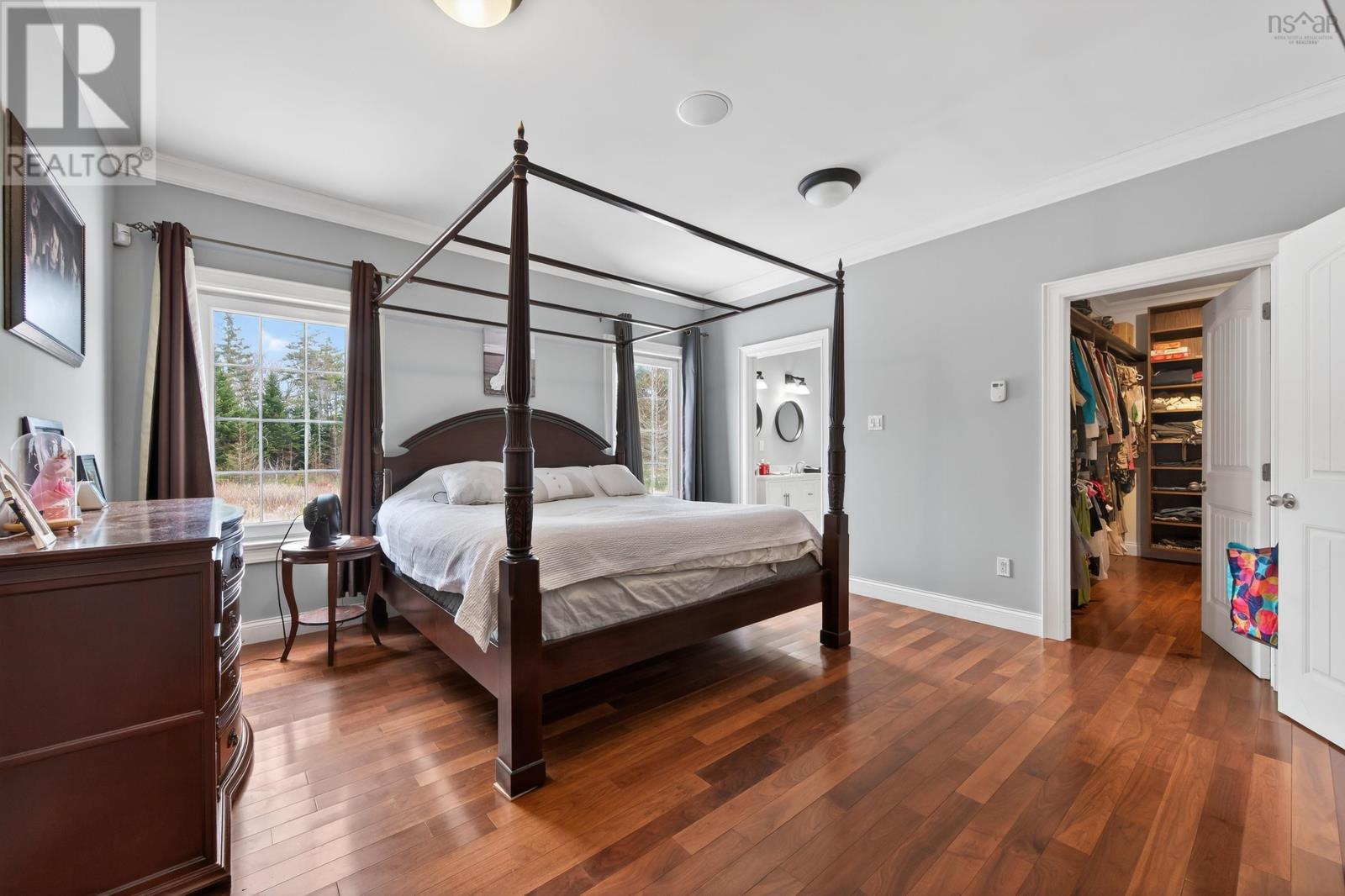 Property 20 of 45 of 127 Aspen Grove    Howie Center