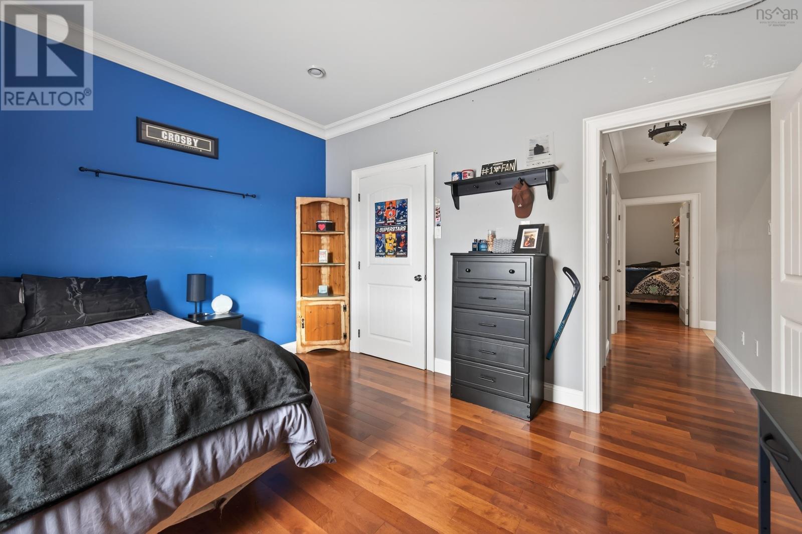 Property 26 of 45 of 127 Aspen Grove    Howie Center