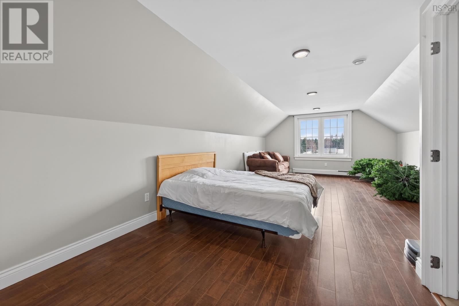 127 ASPEN GROVE HOWIE CENTER - 41
