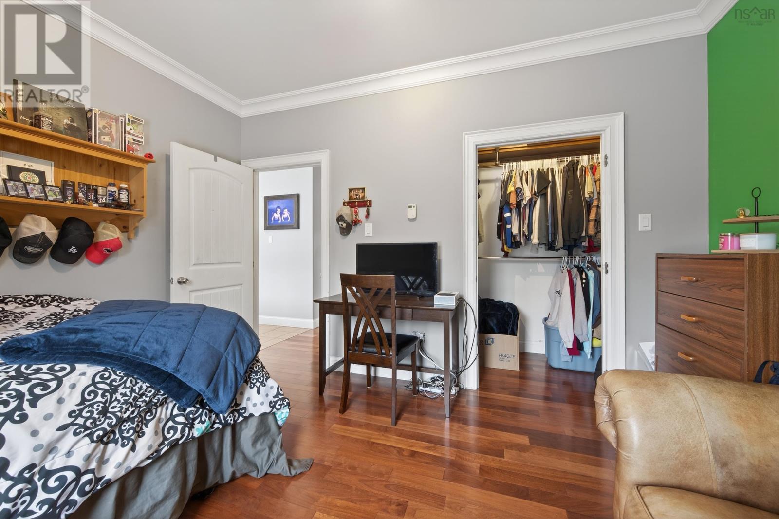 Property 31 of 45 of 127 Aspen Grove    Howie Center