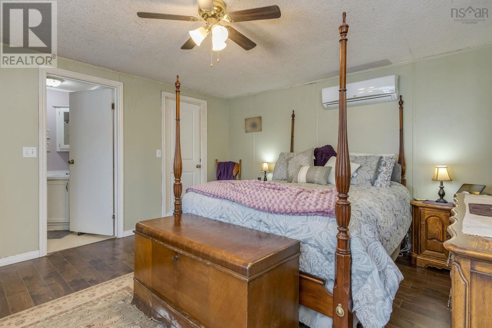 Property 19 of 35 of 1880 Virginia Road