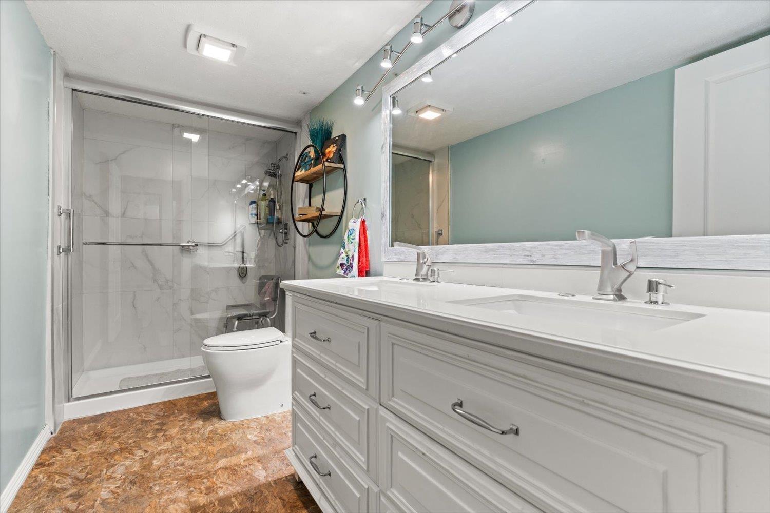 112 32055 OLD YALE ROAD, Abbotsford